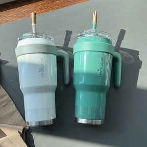 2 brand new Reduce cups